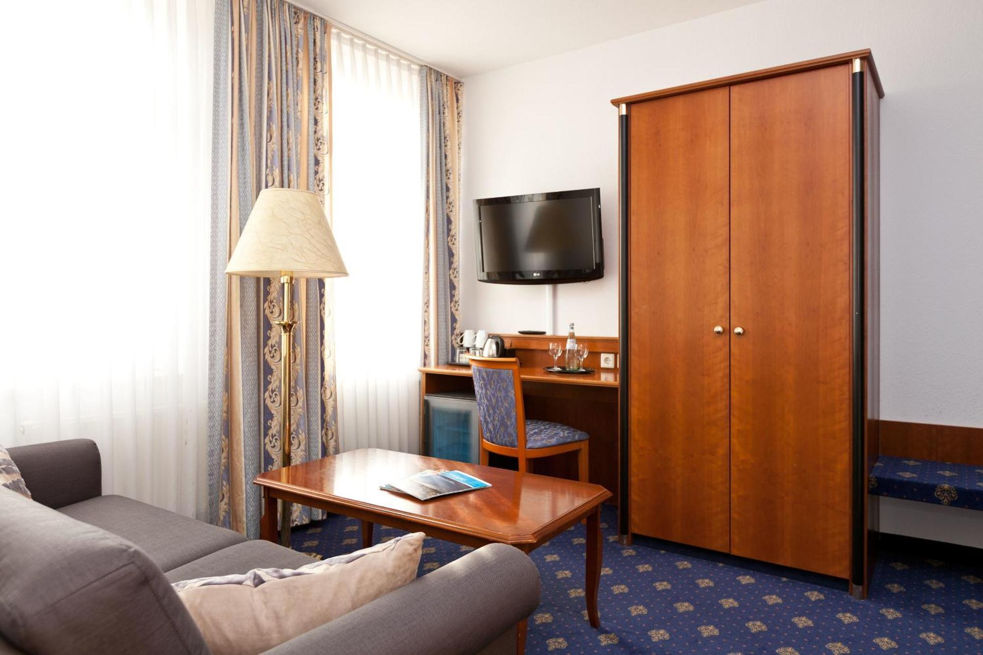 Hotel Fuer Dich Waren  Bilik gambar